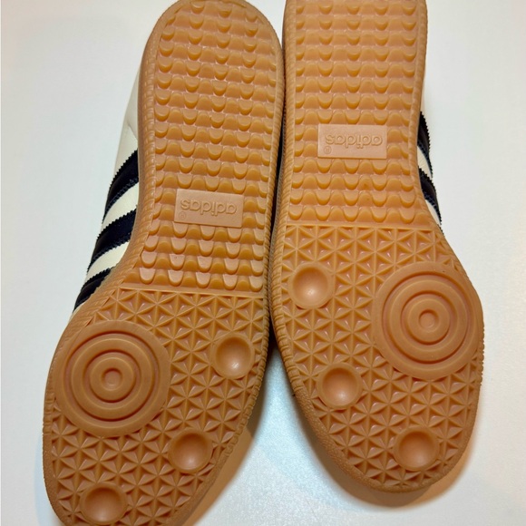 NWT Adidas Samba White and Black Sneakers, Size 8 (men’s 6.5) - Picture 5 of 16
